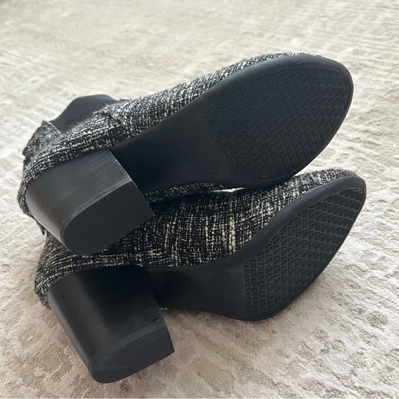 Diba black and white tweed heeled Chelsea ankle boot size 8.5 - Picture 6 of 7